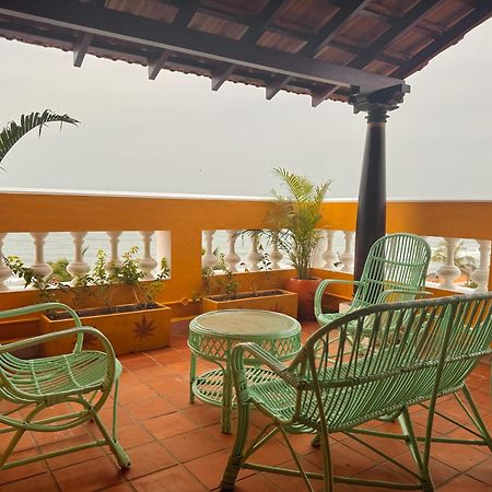La Plage Seaview Suites Pondicherry Bagian luar foto