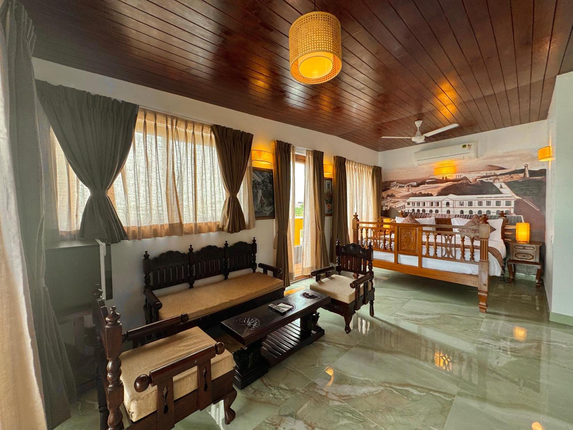 La Plage Seaview Suites Pondicherry Bagian luar foto