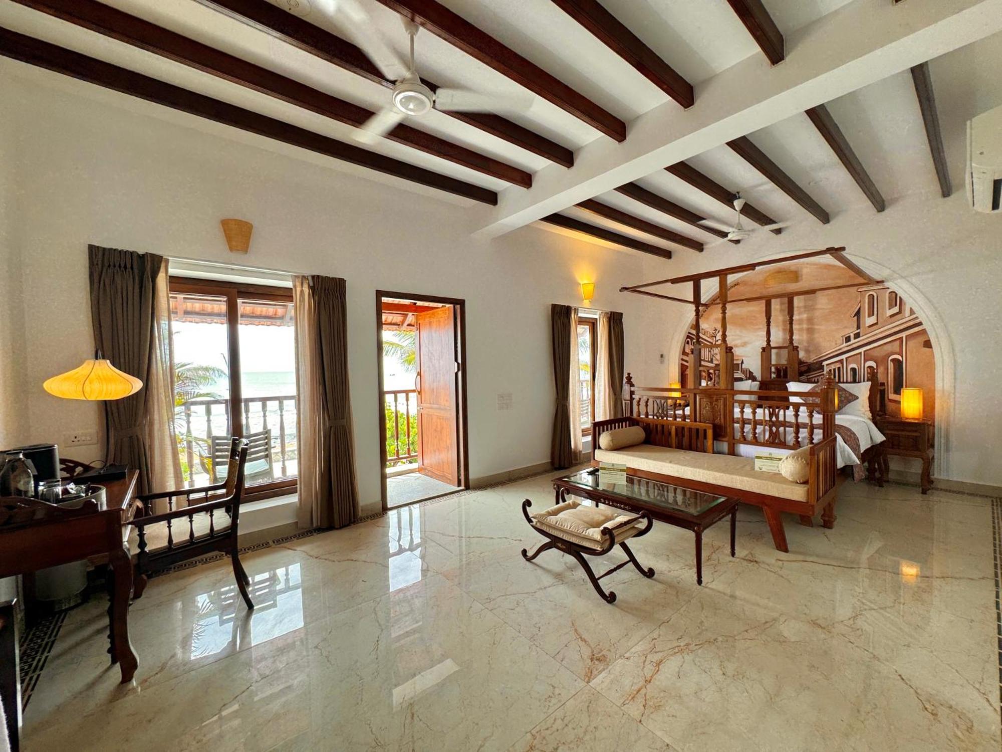La Plage Seaview Suites Pondicherry Bagian luar foto