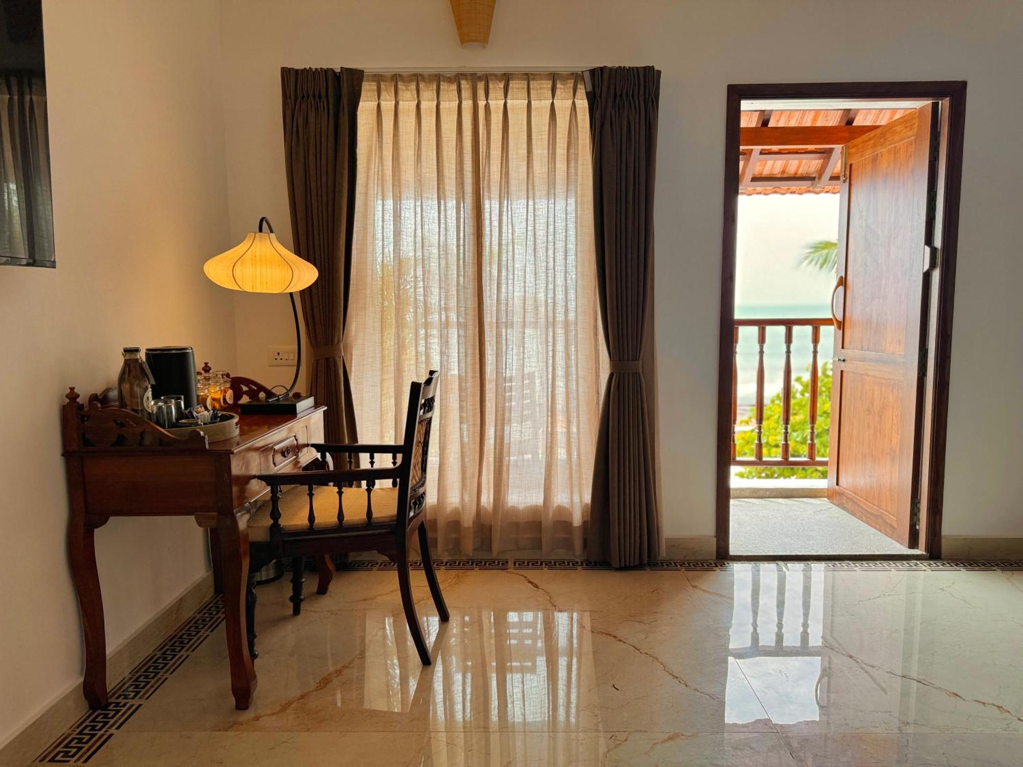 La Plage Seaview Suites Pondicherry Bagian luar foto