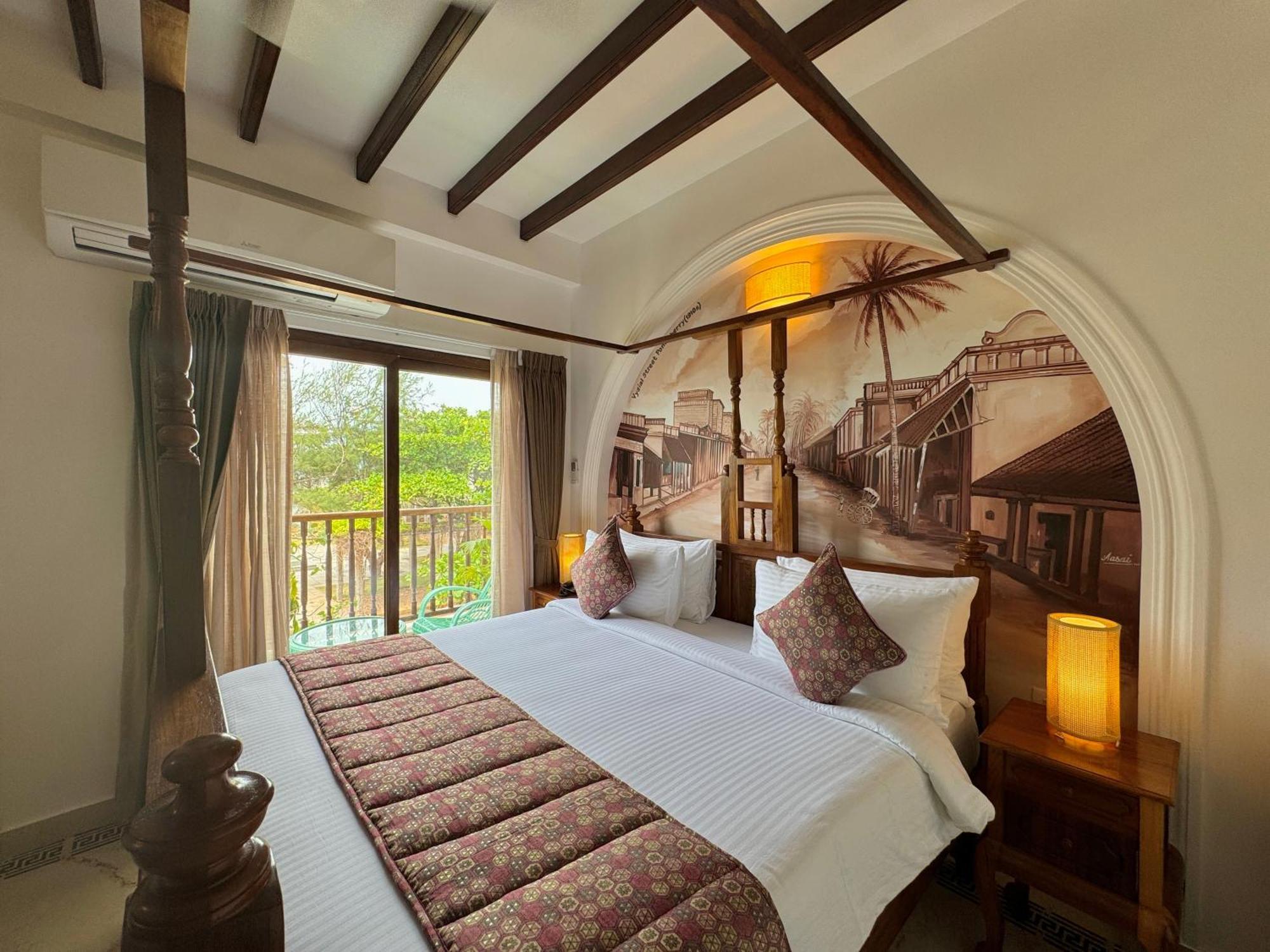 La Plage Seaview Suites Pondicherry Bagian luar foto