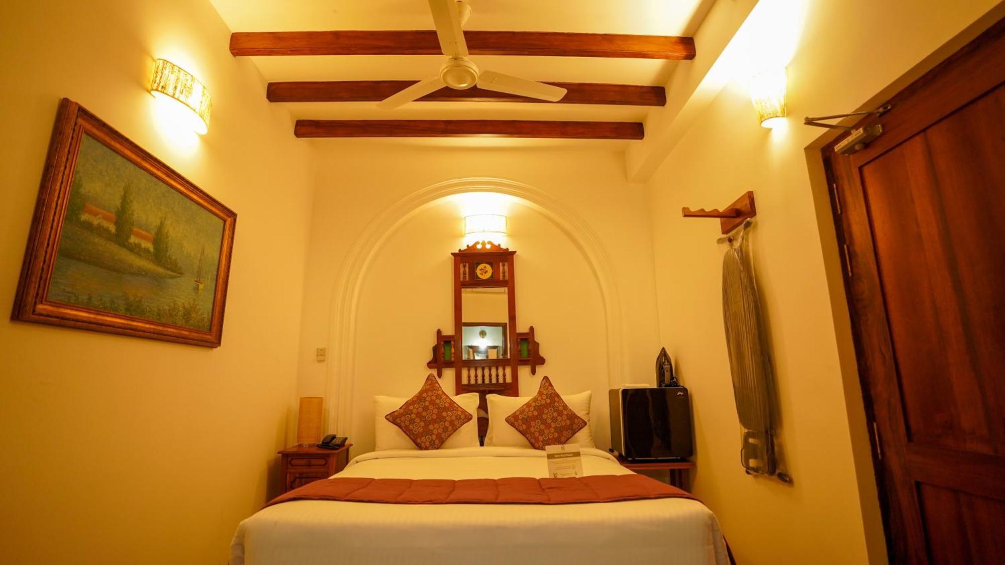La Plage Seaview Suites Pondicherry Bagian luar foto