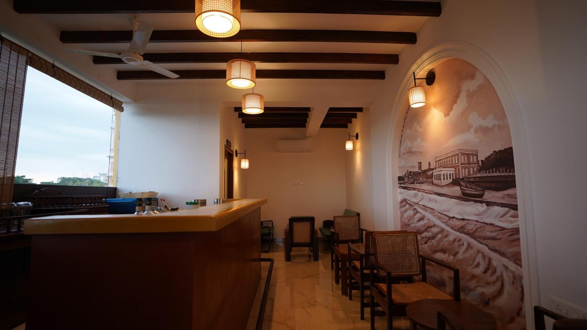 La Plage Seaview Suites Pondicherry Bagian luar foto