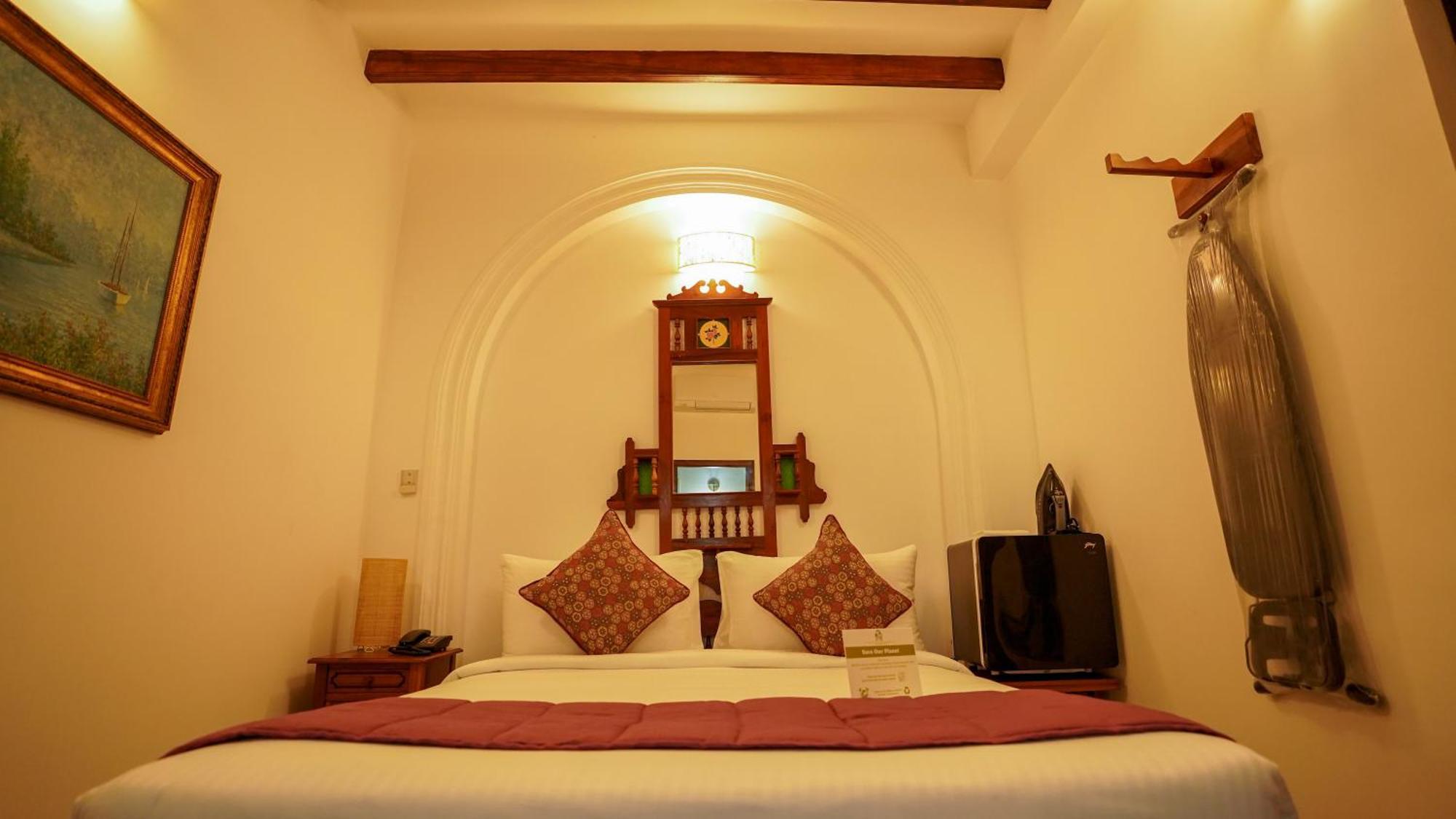 La Plage Seaview Suites Pondicherry Bagian luar foto