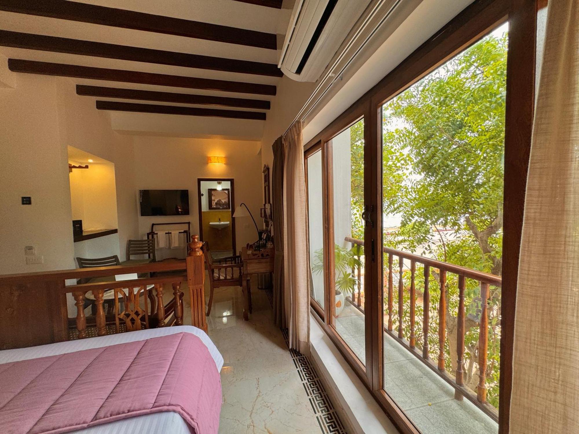 La Plage Seaview Suites Pondicherry Bagian luar foto